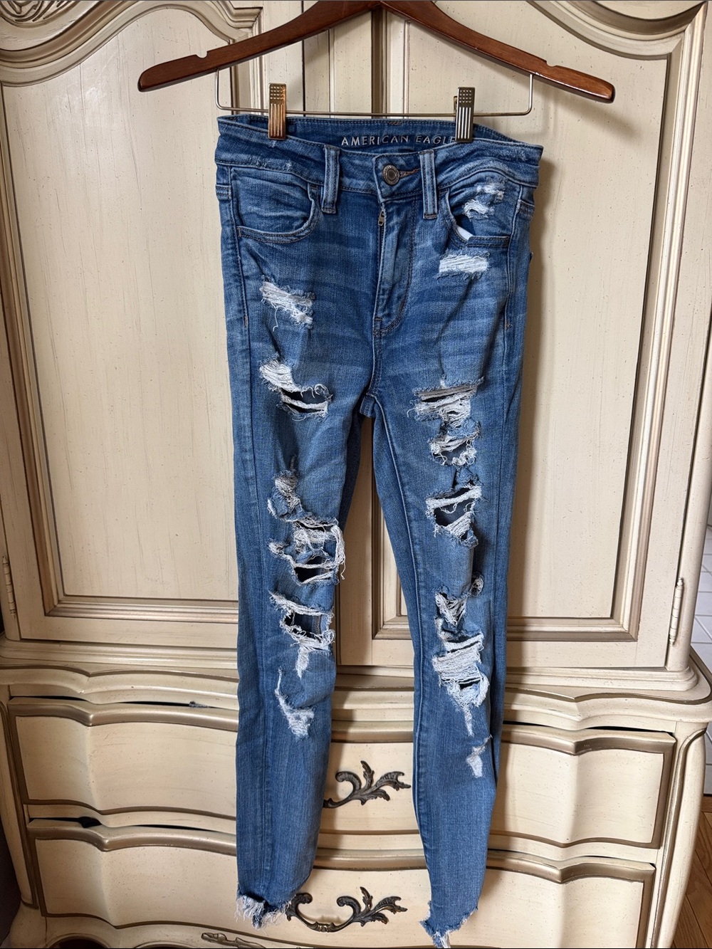 American Eagle Outfitters Distressed Skinny Jeans - Medium Blue